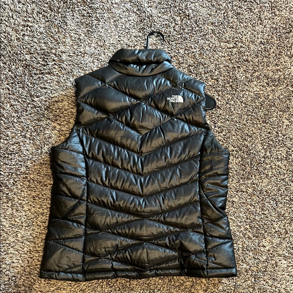 North Face Women's Black Puffer Vest